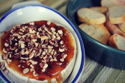 brie fig baked pecans appetizer jam spread recipe easy things thelittlethingsjournal