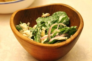 Spinach Salad with Pears, Walnuts and Goat Cheese