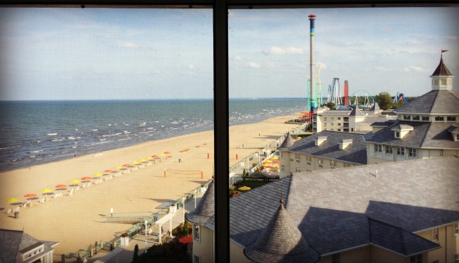 cedar-point-breakers-view