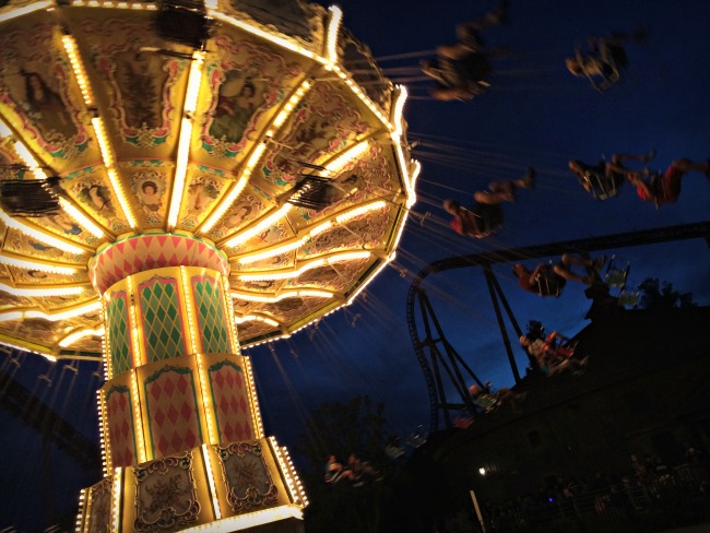 cedar-point-swings