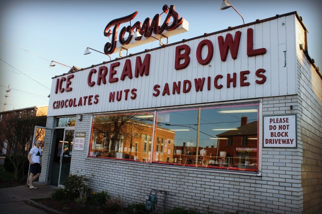 Tom's Ice Cream Bowl Zanesville